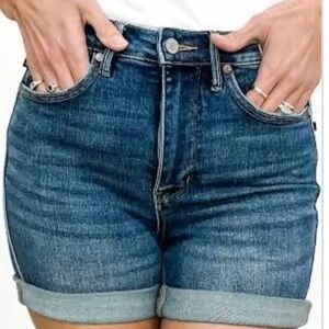 NWT Judy Blue High Waist Tummy Control Cuffed Shorts